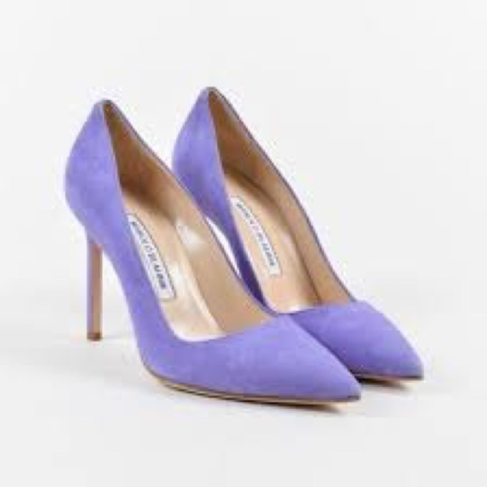 Lavender Manila Blahnik Suede Pumps!